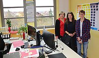 Mitarbeiter und Mitarbeiterinnen des Bauamts in einem ihrer Büros